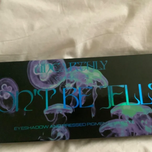 Unearthly Cosmetics Don’t be Jelly - Picture 2 of 2
